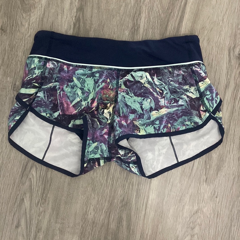 Lululemon speed up shorts 2.5” size 4